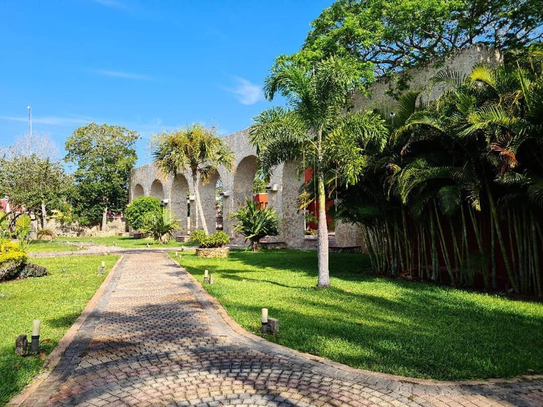 Hotel Hacienda Santa Cruz Mérida Exterior foto